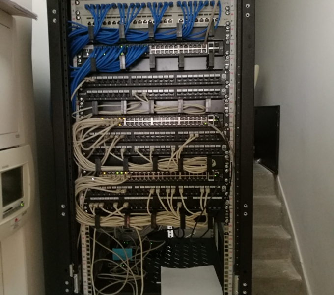 ArkaHost